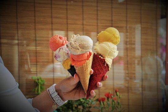 Eiscafe Naturliches Eis